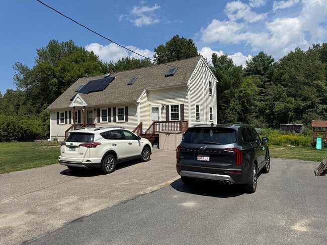 8 Heritage Rd in Pelham, NH - Building Photo - Building Photo