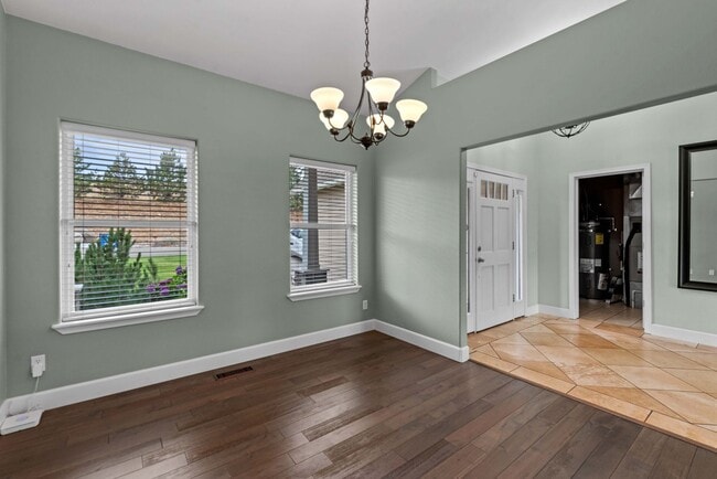 2835 Aspen Shores Dr in East Wenatchee, WA - Building Photo - Building Photo