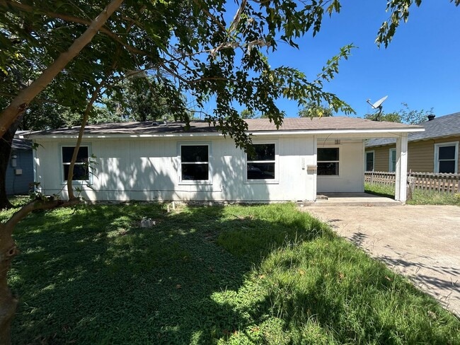 property at 525 Thompson St