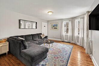 88 Greenbush St, Unit Lower in Manistee, MI - Building Photo - Building Photo