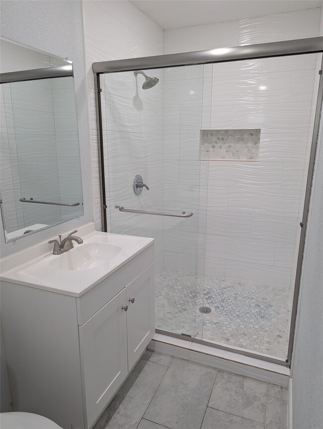 5737 Alvarado Dr