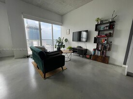 133 NE 2nd Ave, Unit 1205 in Miami, FL - Building Photo