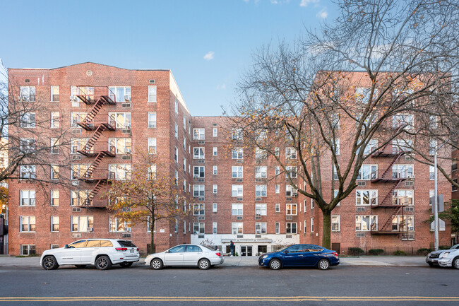 Waring Hall Condos in Bronx, NY - Building Photo - Building Photo