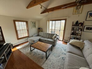 31 2nd St in Norwalk, CT - Building Photo - Building Photo
