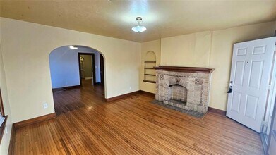 2429 W Park Pl in Oklahoma City, OK - Building Photo - Building Photo