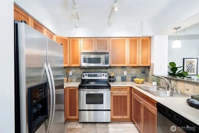 3545 NW 57th St in Seattle, WA - Building Photo - Building Photo