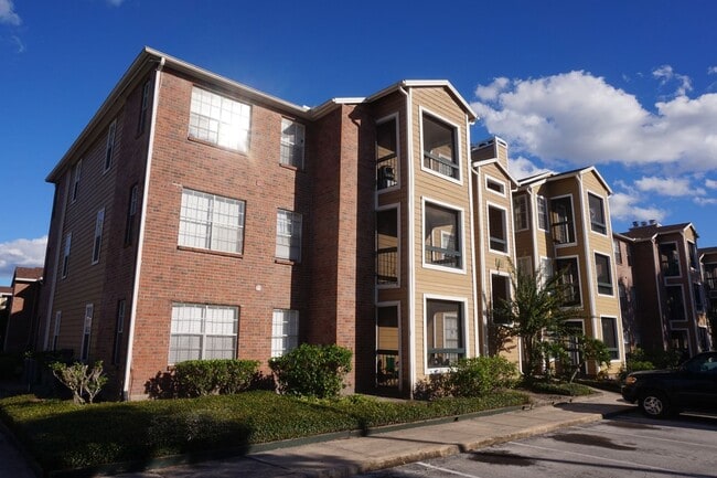 property at 4301 Lizshire Ln