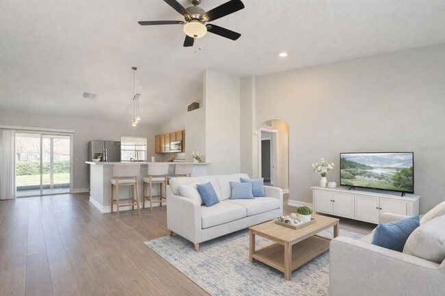 14069 Drysdale St in Spring Hill, FL - Building Photo - Building Photo