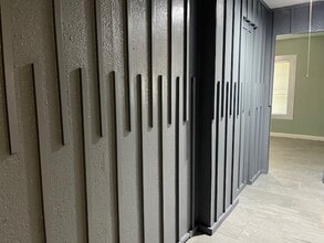 1806 N Ave S in Freeport, TX - Foto de edificio - Building Photo