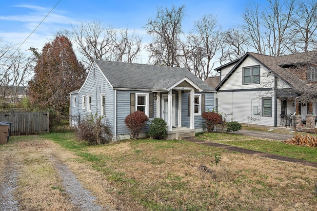 910 Apex St in Nashville, TN - Foto de edificio - Building Photo