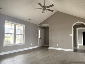 120 Clearbrook Pl in Raeford, NC - Building Photo - Building Photo