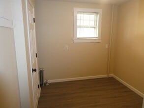 717 Pine St, Unit A in Manchester, NH - Building Photo - Building Photo