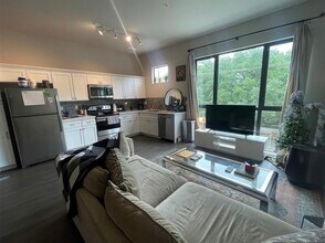 2727 Houston Ave in Houston, TX - Building Photo - Building Photo