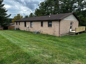 1493 Sandy Cir in Blacksburg, VA - Building Photo - Building Photo