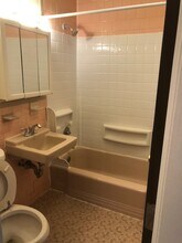 203 Central St, Unit 3 in Stoneham, MA - Building Photo - Building Photo