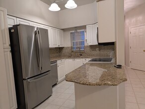 4212 Central Sarasota Pky, Unit 1521 in Sarasota, FL - Foto de edificio - Building Photo