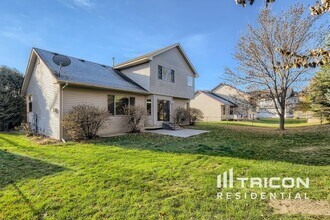 1312 Miles Ct in Ennis, TX - Building Photo - Building Photo
