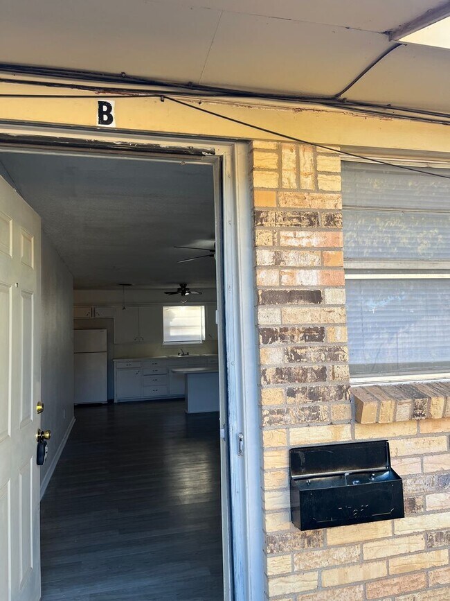 1612 58th St in Lubbock, TX - Building Photo - Building Photo