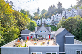 Carlisle Condominiums in Portland, OR - Building Photo - Building Photo