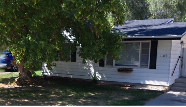 1107 Howard Ave