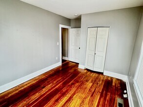 33 Adamson St, Unit 1 in Boston, MA - Building Photo - Building Photo