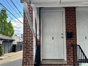113 N West St in Allentown, PA - Building Photo - Building Photo
