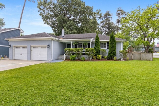 732 Terrace Ave in Virginia Beach, VA - Building Photo - Building Photo
