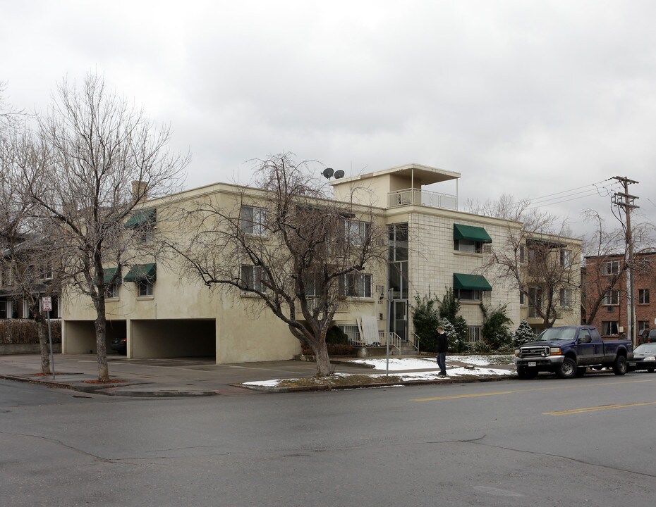 Tuscany Apartments in Denver, CO - Building Photo