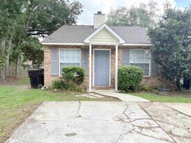 3910 Gaffney Loop in Tallahassee, FL - Building Photo