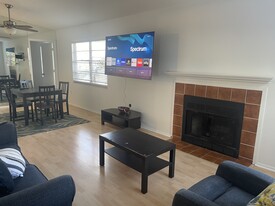 3640 59th Ave W, Unit SEAN in Bradenton, FL - Building Photo