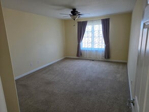 7514 S Quatar Way in Aurora, CO - Foto de edificio - Building Photo