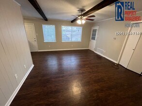 3211 Duke Ct in Little Rock, AR - Building Photo - Building Photo