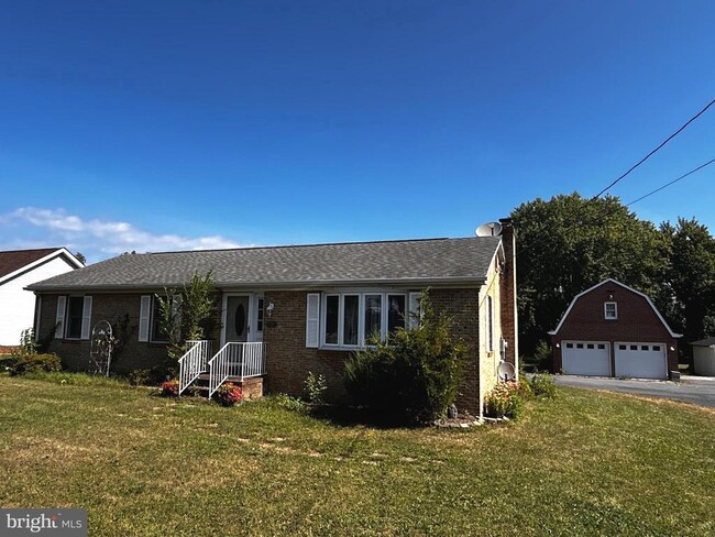 3290 Shawnee Dr in Winchester, VA - Building Photo - Building Photo