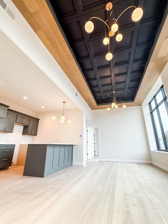 309 N 6th St in Burlington, IA - Foto de edificio