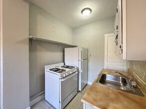 2249 W Wilson Ave in Chicago, IL - Building Photo - Building Photo