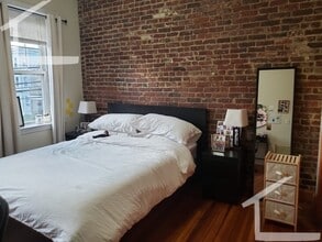 47 Hooker St, Unit 3 in Boston, MA - Foto de edificio - Building Photo