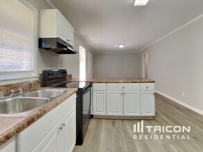 4681 Kings Hwy in Douglasville, GA - Foto de edificio - Building Photo