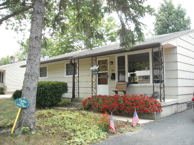 353 E Clearview Ave
