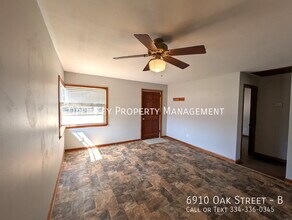 6910 Oak St in Grand Ridge, FL - Building Photo - Building Photo