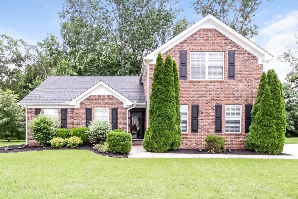 2013 St Andrews Dr in Murfreesboro, TN - Building Photo
