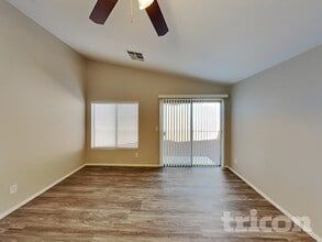 6534 Coldwater Bay Dr in Las Vegas, NV - Foto de edificio - Building Photo