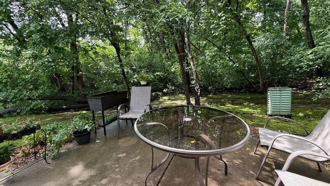 2755 Ranchview Ln N in Plymouth, MN - Building Photo - Building Photo