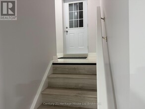 55 Hollingshead Rd in Ingersoll, ON - Building Photo - Building Photo