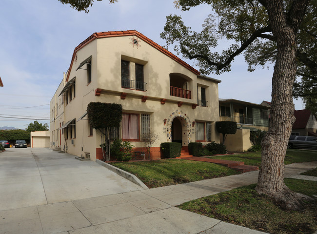 753 E Doran St in Glendale, CA - Building Photo - Building Photo