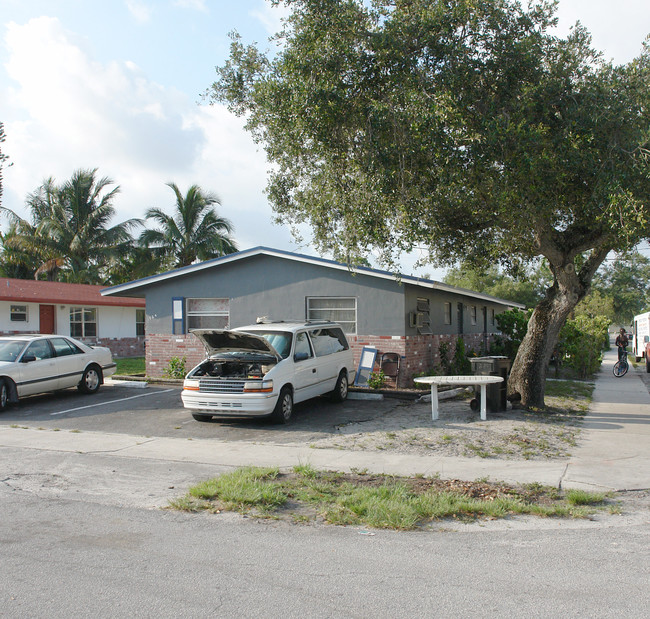 1720-1724 SW 11th St in Fort Lauderdale, FL - Building Photo - Building Photo