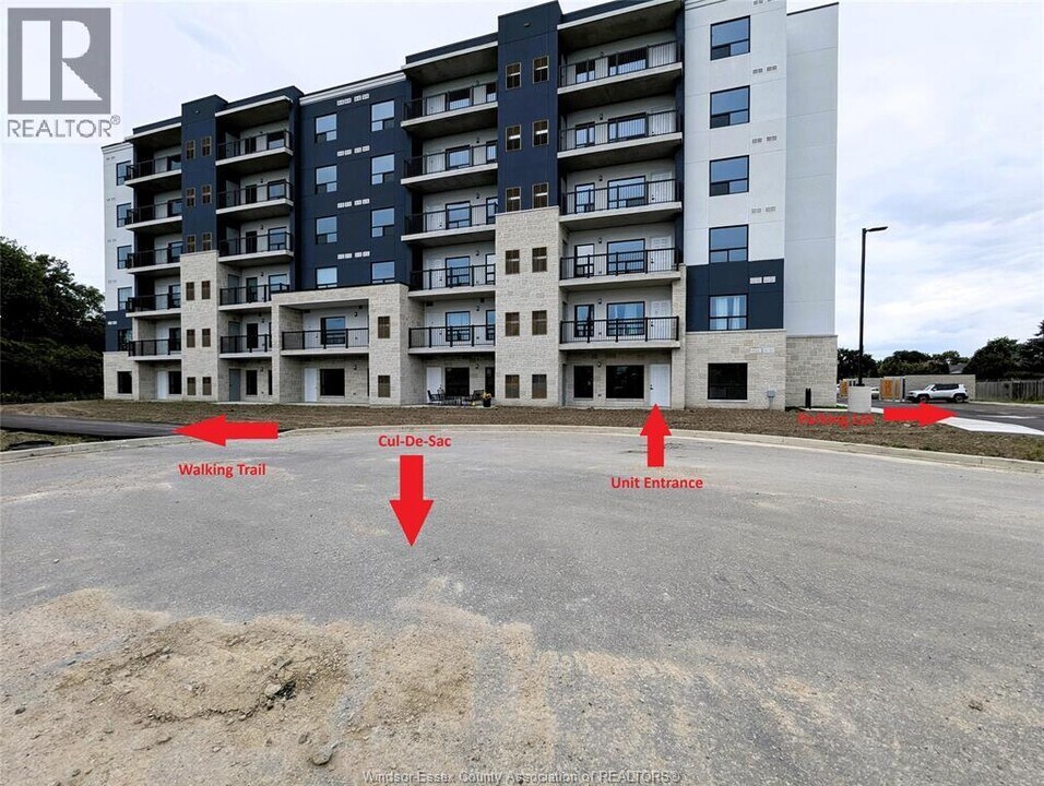 3370 Stella Crescent in Windsor, ON - Building Photo