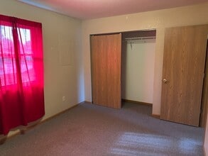 703 N 2nd St in Owensville, MO - Building Photo - Building Photo