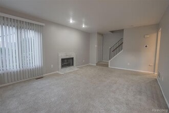 44613 New Hampshire, Unit 34 in Clinton Township, MI - Building Photo - Building Photo