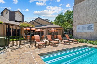 Hidden Ridge Apartments in Irving, TX - Building Photo
