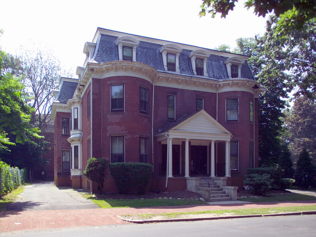 247-249 Union St in Springfield, MA - Foto de edificio - Building Photo